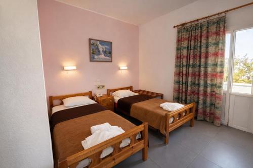 Babis Hotel – Karterados, UT