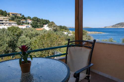 Agali Beach Apartments Seaside Stay in Chios