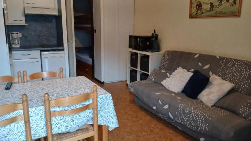 Appar T2 3 lits vue montagne terrasse vielle aure