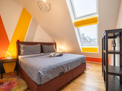 Balcony Apartment for 4 near Naschmarkt & U4 Metro, Vienna (photo 3)