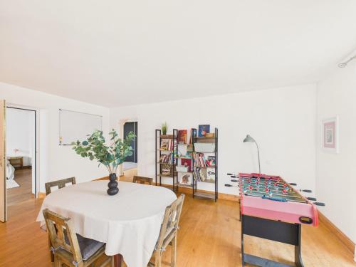 Iekārtas, Superbe maison avec piscine et jardin pour 8 in La Dornac