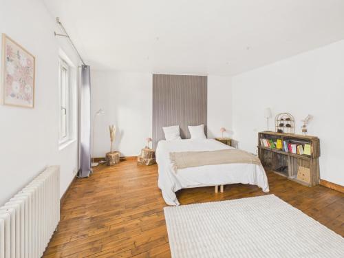 Superbe maison avec piscine et jardin pour 8 in La Dornac