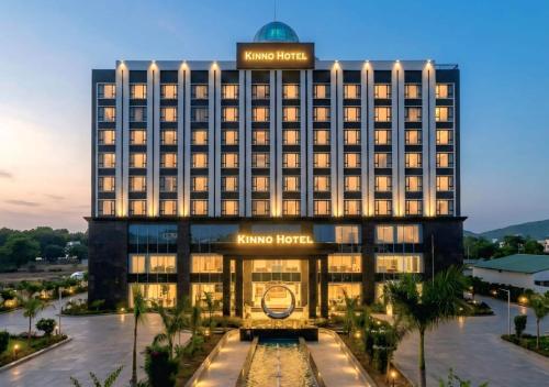 Utvendig, Kinno International Hotel in Sakumono