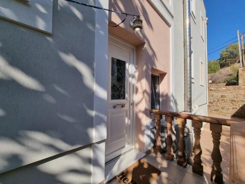 Indgang, Prince Apartments in Limnos