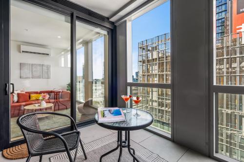 Balcony/terrace, Entire Luxury Apartment City Views in South Melbourne