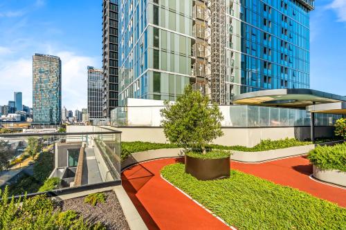 Attractions, Entire Luxury Apartment City Views in South Melbourne