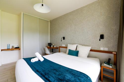 1 queen bed