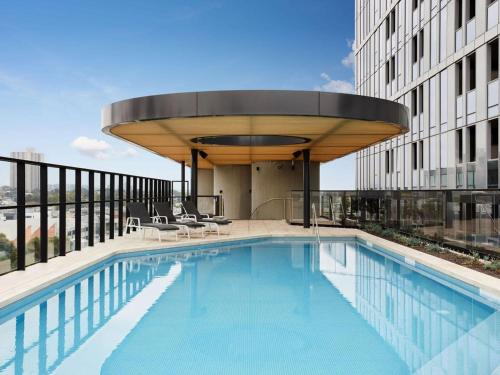 Swimming pool, Entire Luxury Apartment City Views in South Melbourne