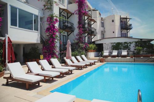 Exterior view, Hotel Gumbet in Gumbet