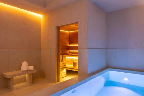 Sauna, Hotel Almarine Eiffel in 7th - Tour Eiffel - Invalides