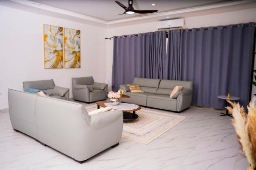 Tanga City Luxury Apartments in Taнга