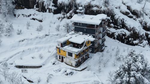 Firefly Hostel - Manali