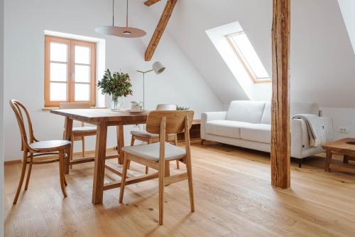 Apartmaji Matec in 波霍列山區洛夫倫茨