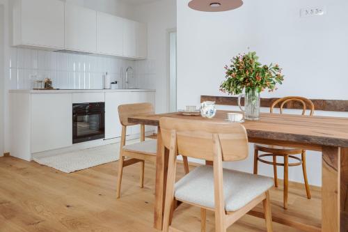 Apartmaji Matec in 波霍列山區洛夫倫茨