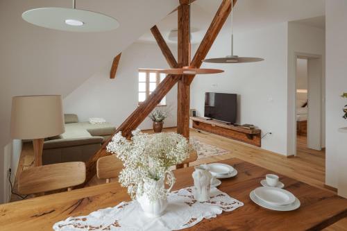 Apartmaji Matec in 波霍列山區洛夫倫茨