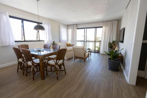 Facilities, Cobertura Duplex com piscina a 200m da Praia near Steam train pavillion