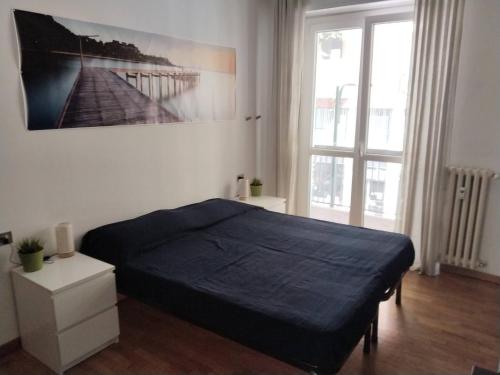 Spacious room in three-room apartment a stones throw from the M1 chambre d'hôte Sesto San Giovanni