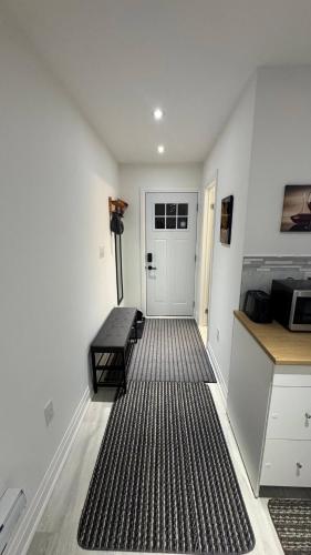 Cozy Studio Retreat in Scenic Georgina, Canada in Georgina (ON)