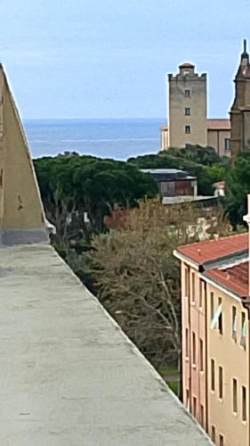 TCEM camera in attico 6 no ascensore - Isola dei Topi