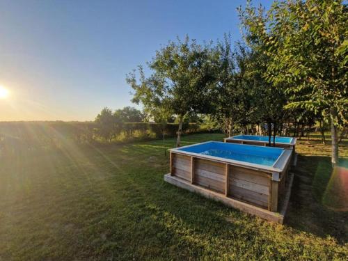 Caravan La Maison Des Trois Grands in Šambon Sur Vojēza