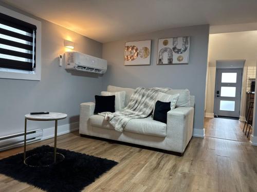 設施, Modern 1 Bdrm with Laundry, BBQ, Deck in 韋蘭