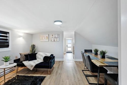 Modern 1 Bdrm with Laundry, BBQ, Deck in 韋蘭