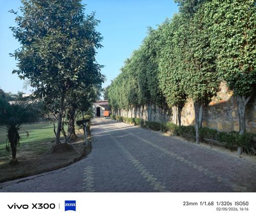 Yellow house – khách sạn tại Manesar