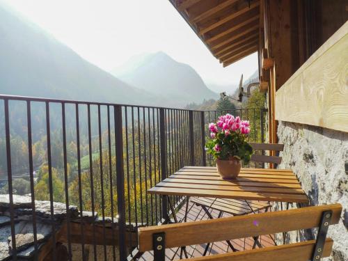 Panoramic Mountain Cabin With Breathtaking View gîte à louer Groscavallo