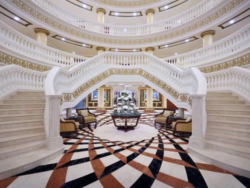 Kempinski Hotel & Residences Palm Jumeirah - image 2