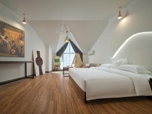 콤마 트레블 인터내셔널 유스 호텔 (Comma Travel International Youth Hotel) in 장자제 / 장가계