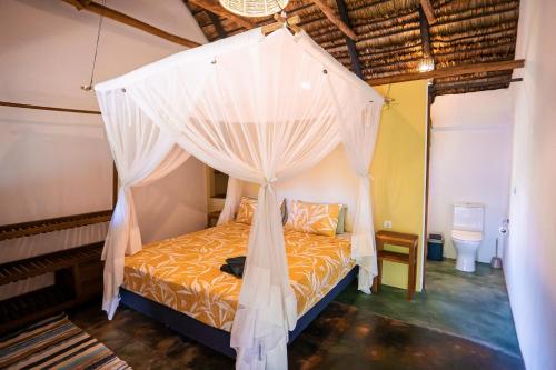 Kitesurf Tofo House - 1 minute walk from beach and center in 伊尼扬巴内