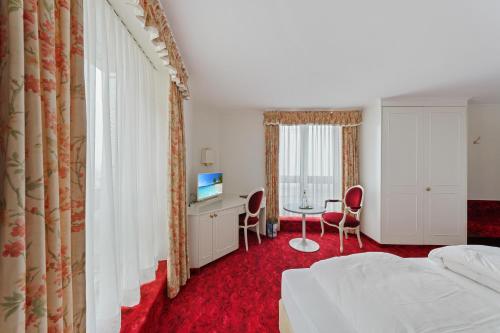 room detail thumbnail 0