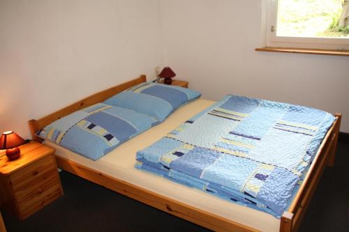 1 double bed