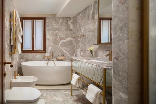 Gabrielli Luxury Apartments Venezia - Starhotels Collezione - image 2
