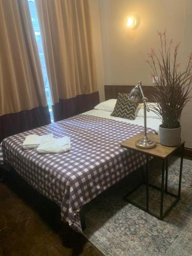 Four Stars Hotel – London, 07