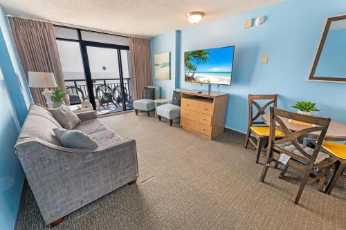 NEW, Landmark Direct Oceanfront View - Pools 1BR! – khách sạn tại Khu Vuc San Bay