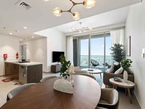 Exquisite 2BDR Retreat In Forte-33 - image 14