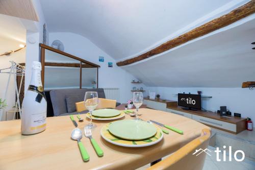 Beach 4M|1BR| A/C| Wi Fi by Tilo - image 2