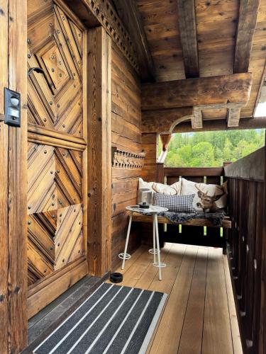 Chalet Flond in Surcuolm