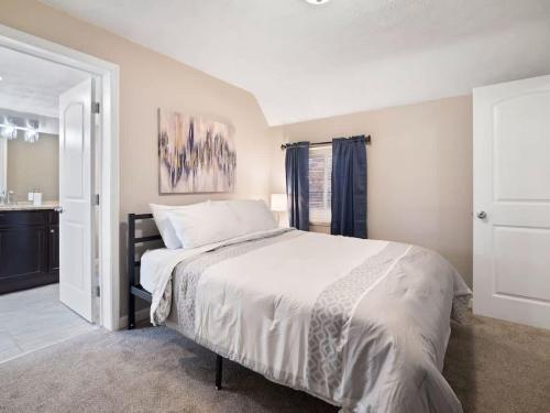 Large Remodeled 4 Bedroom Only 7 Minutes to Downtown, Cleveland (foto 4)