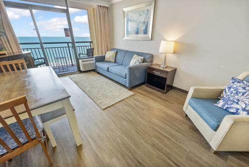 Direct Oceanfront Views,Pools Caravelle,HIGH Floor – khách sạn tại Trung tâm thành phố Myrtle Beach