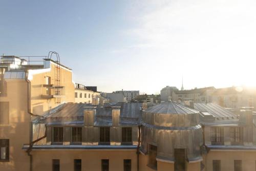 2ndhomes Unique and Bright Penthouse Studio in Ullanlinna - image 2