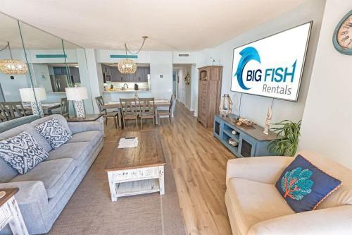 3BR Pools, Direct Ocean Front, Ocean Creek, Views! in North Myrtle Beach