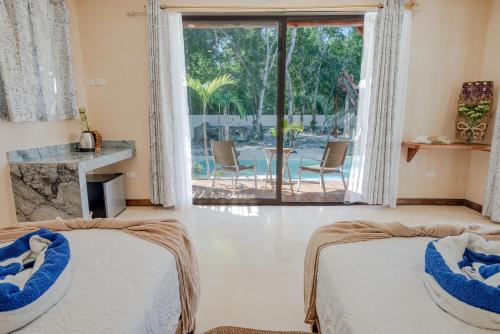 Villas AHAL, in Chemuyil
