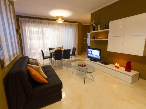 Belle Apartments - image 11