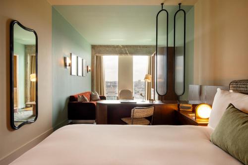room detail thumbnail 0