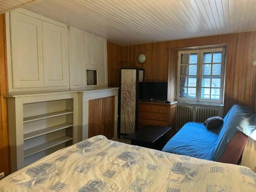 Chambre et salle de bain privative in Bellac