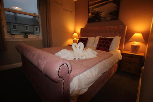 Oliver Wests Beautiful 2 Bedroom Sleeps 4 Apartment - Filey