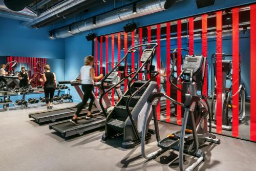 The Social Hub Amsterdam City Extended Stay - image 9