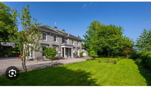Woodside House - Clinterty